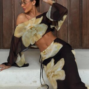 Women's Floral 2-Piece Set - Crop Top & Skirt Vacation Outfit